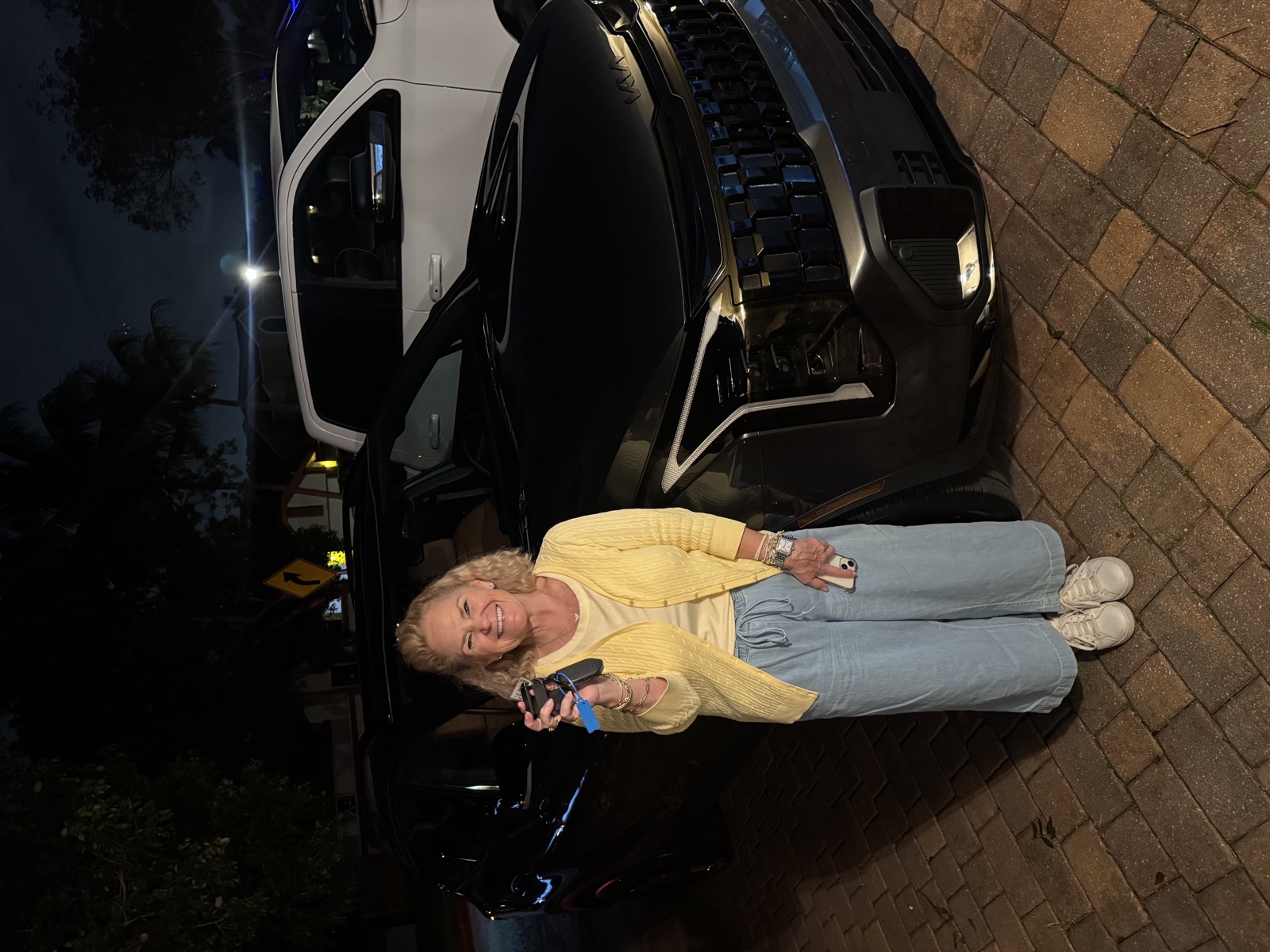 Doral Kia customer with their new car